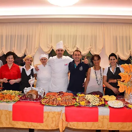 Ristoro Готель 2*